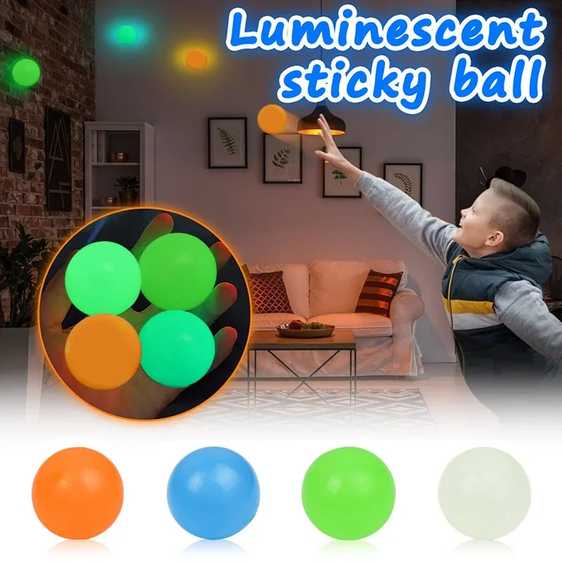 Balle Murale Lumineuse dans la main
